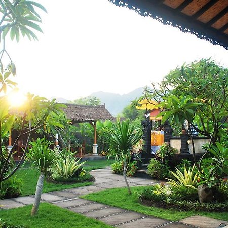 Trijaya Guest House Pemuteran Экстерьер фото
